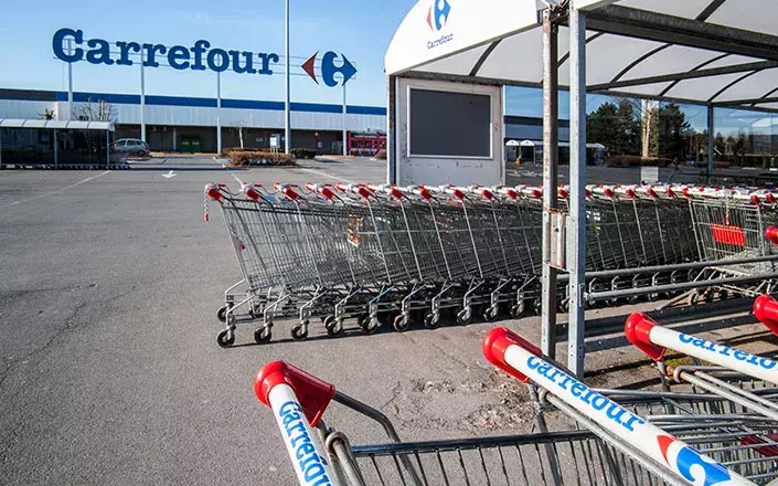 Lutte contre les violences faites aux femmes : Carrefour s'engage